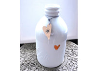 Load the picture into the gallery viewer, Good old friends Flaschenvase Blumenvase Blüten Zauber Handbemalt