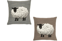 Load the picture into the gallery viewer, Kissenhülle „Fluffy das Schaf“ – kuschelige Chenille-Deko6