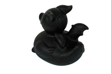 Lade das Bild in den Galerie-Viewer, Kleine Drachen Ente LILALU, Badeente, Quietscheente Sammlerstück4