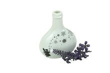 Lade das Bild in den Galerie-Viewer, Good old friends Mini Flaschenvase, Wunschväschen Sternchen Fee Handbemalt