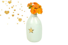 Lade das Bild in den Galerie-Viewer, Good old friends Mini Vase Wunschväschen Gold Sternchen Handbemalt5
