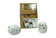 Lade das Bild in den Galerie-Viewer, Good old friends Eiertüte Geschenkverpackung Schnecke Ostern Handarbeit 17cm2
