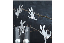 Lade das Bild in den Galerie-Viewer, Good old friends Kletterhase Ringelpulli Hase Handarbeit 13cm2