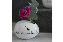 Lade das Bild in den Galerie-Viewer, Good old friends Eiervase Ach du dickes Ei Oster Deko Handarbeit 8cm