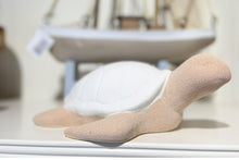 Lade das Bild in den Galerie-Viewer, Schildkröte Porzellan Küsten Deko Maritimer Stil Weiß / Beige2