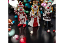 Lade das Bild in den Galerie-Viewer, Schmitzens Prinz, Bauer, Jungfrau Dekofiguren Karneval Dreigestirn 20cm2