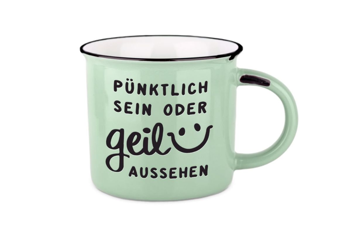 Vintage Becher „Pünktlich sein oder geil Aussehen“ – Kaffeebecher | Manufaktur Grafik Werkstatt
