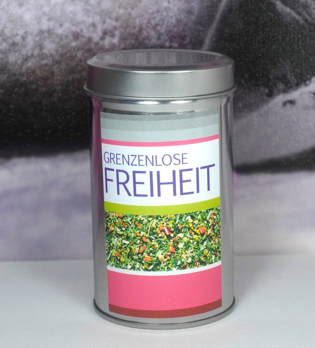 Grenzenlose Freiheit von Kräuterküche Gewürzzubereitung Hand abgefüllt 90gr. Dose