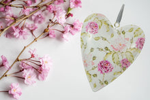 Lade das Bild in den Galerie-Viewer, Deko Blumen Herz Aufhänger  Metall Herz Blech Herz zum Hängen 11cm