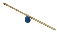 Lade das Bild in den Galerie-Viewer, Peitschenkreisel Spiel Holz Peitsche mit Kreisel Blau Kremers3