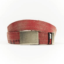 Load the picture into the gallery viewer, Gürtel Bill, Feuerwear, Unikate, Nachhaltigkeit, Feuerwehrschlauch, Feuerwehr, Weiß, Rot, Schwarz, Upcycling 5