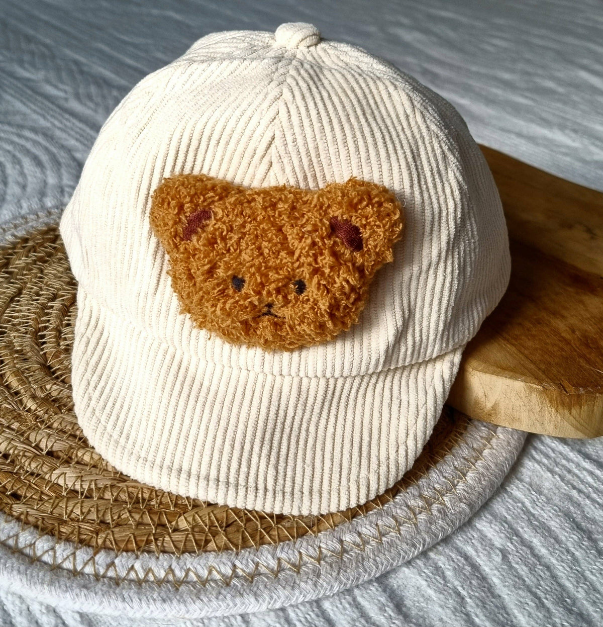 Babyhut Kindermütze aus Kord mit Teddybär Farbe Beige2