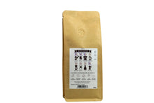 Lade das Bild in den Galerie-Viewer, Kaffee Crema Handarbeit von Tee Maass Manufaktur 250g3

