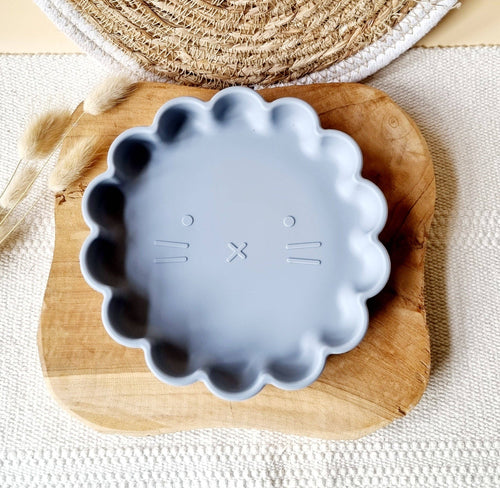 Kinder Platte aus Silikon mit Saugnapf Löwe Kinderteller Farbe Graublau