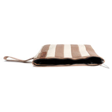 Load the picture into the gallery viewer, Kosmetiktasche Kosmetikbeutel Kulturtasche Beige Braun Billie 56 4
