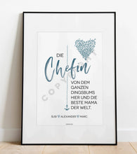 Lade das Bild in den Galerie-Viewer, Kunstdruck Poster "Die Chefin von dem Dingsbums" A4 Heimartliebe2
