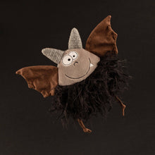 Load the picture into the gallery viewer, Kuscheltier Fledermaus Bloody Harry Beasts sigikid3
