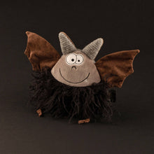 Load the picture into the gallery viewer, Kuscheltier Fledermaus Bloody Harry Beasts sigikid6
