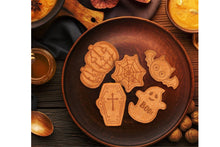 Lade das Bild in den Galerie-Viewer, Legami 5 Ausstechformen Set Cookie Time Helloween4
