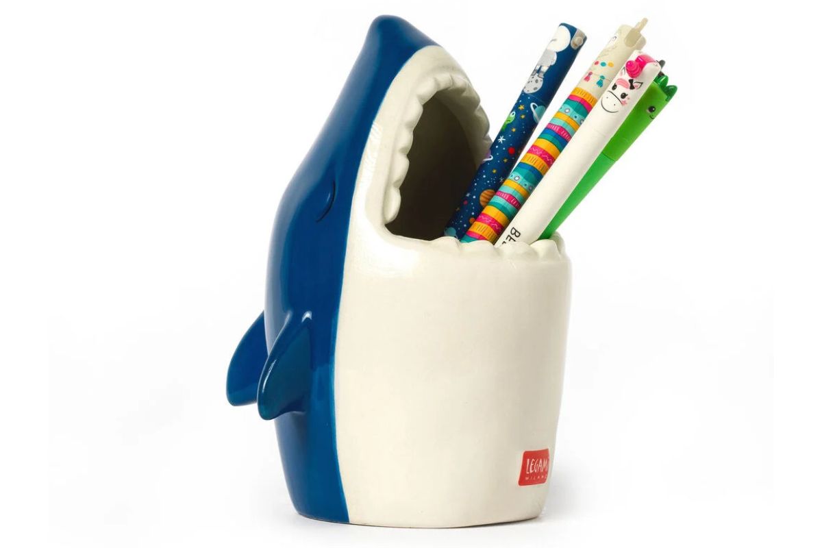Legami Keramik-Stiftehalter Shark - Desk Friends2