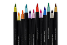 Lade das Bild in den Galerie-Viewer, Legami Set mit 12 Filzstiften mit Pinselspitze Brush Markers Pastel Colours2
