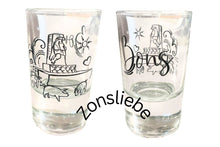 Load the picture into the gallery viewer, Schnapsglas Zons am Rhein Schweinebrunnen Sammlerstück Souvenir 2cl6
