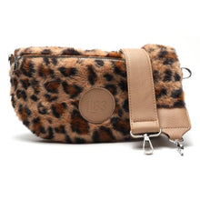 Lade das Bild in den Galerie-Viewer, Tasche Robin Leo 02 Umhängetasche LOT83
