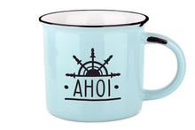 Lade das Bild in den Galerie-Viewer, Vintage Becher „Ahoi“ – Maritimer Becher Hellblau | Manufaktur Grafik Werkstatt

