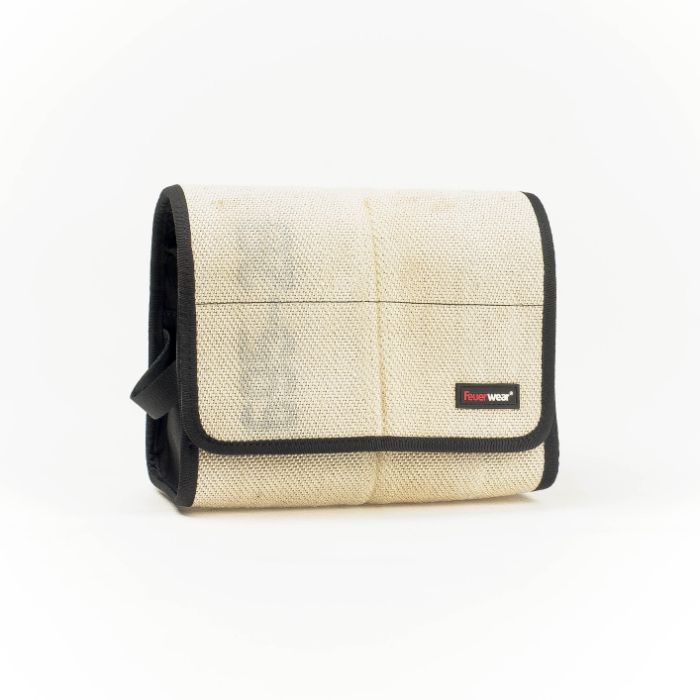 Kulturbeutel Henry, Feuerwear, Unikate, Nachhaltigkeit, Feuerwehrschlauch, Feuerwehr, Reise, Tasche, Utensilien, Weiß, Rot, Schwarz, Upcycling
