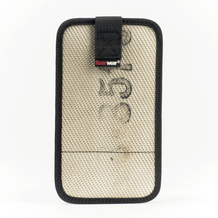 Handyhülle Mitch 15, Feuerwear, Unikate, Nachhaltigkeit, Feuerwehrschlauch, Feuerwehr, Handy, Weiß, Rot, Schwarz, Upcycling